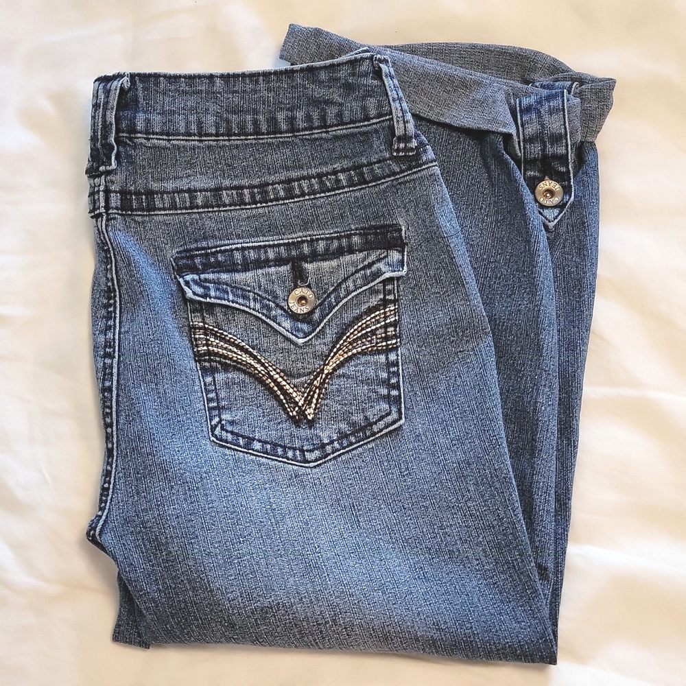 🌴 Cato 3/4" Length Jeans